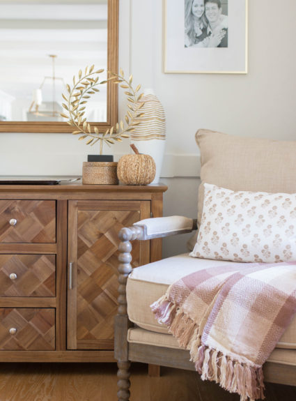 Cozy Touches of Fall Home Decor